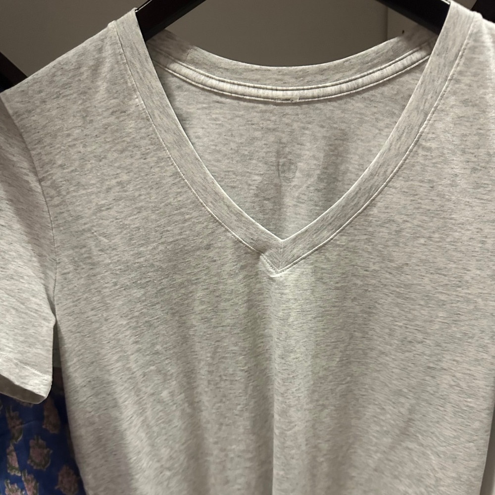 Nearly New LULULEMON Love T-Shirt Grey